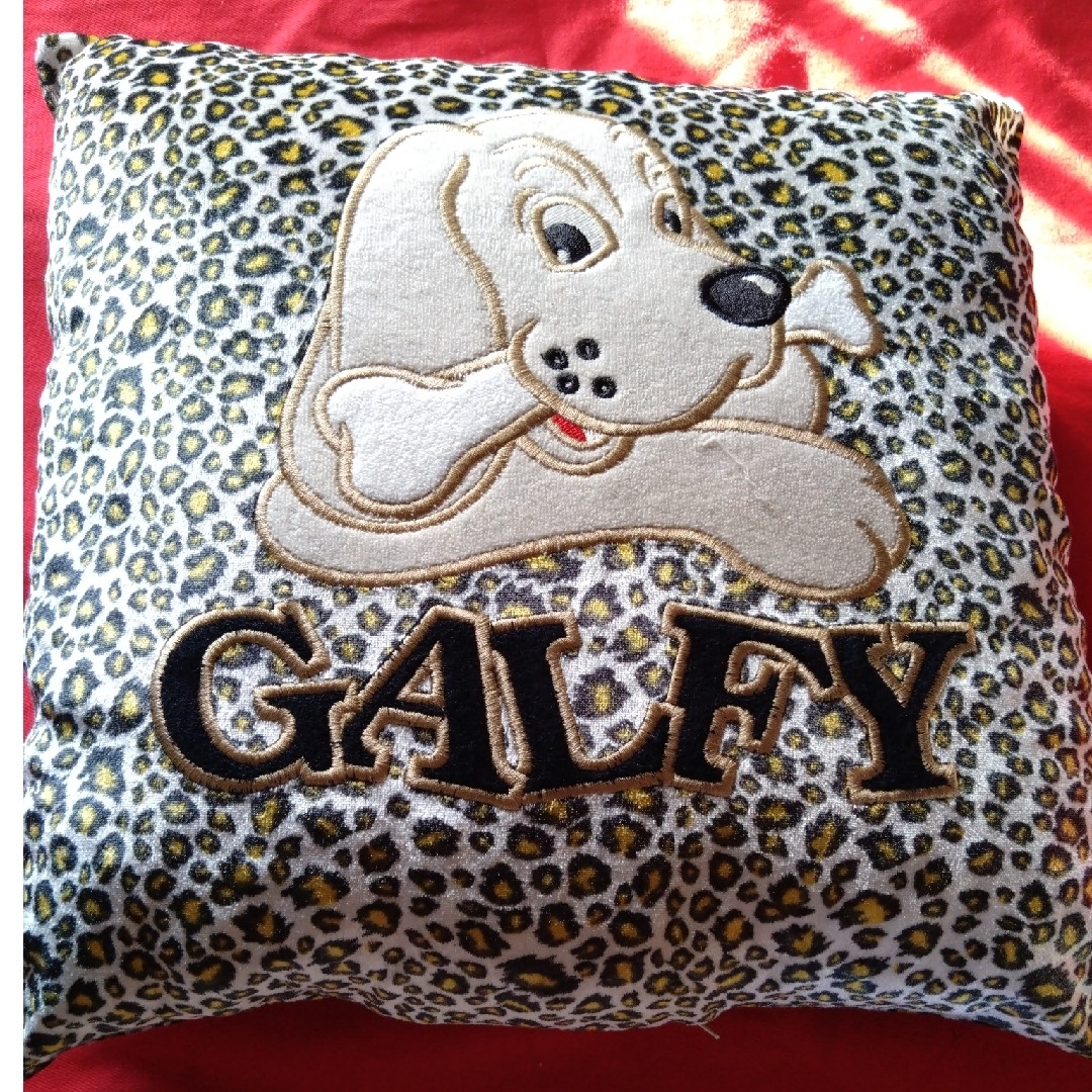 GALFY(ガルフィー)のGALFY クッション インテリア/住まい/日用品の寝具(その他)の商品写真