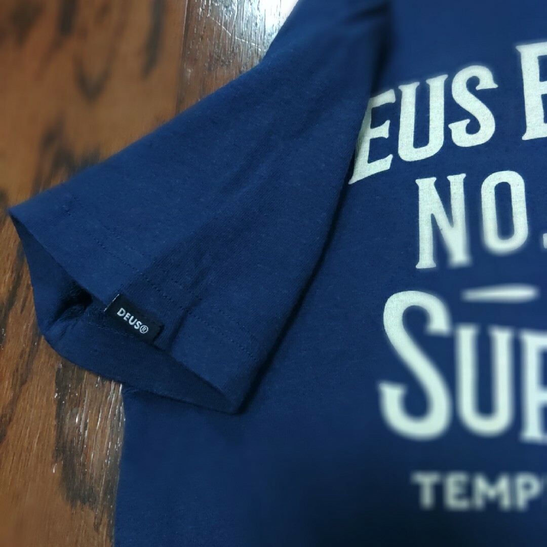 Deus ex Machina(デウスエクスマキナ)のDEUS BANKS TES Tシャツ　XS　ネイビー メンズのトップス(Tシャツ/カットソー(半袖/袖なし))の商品写真