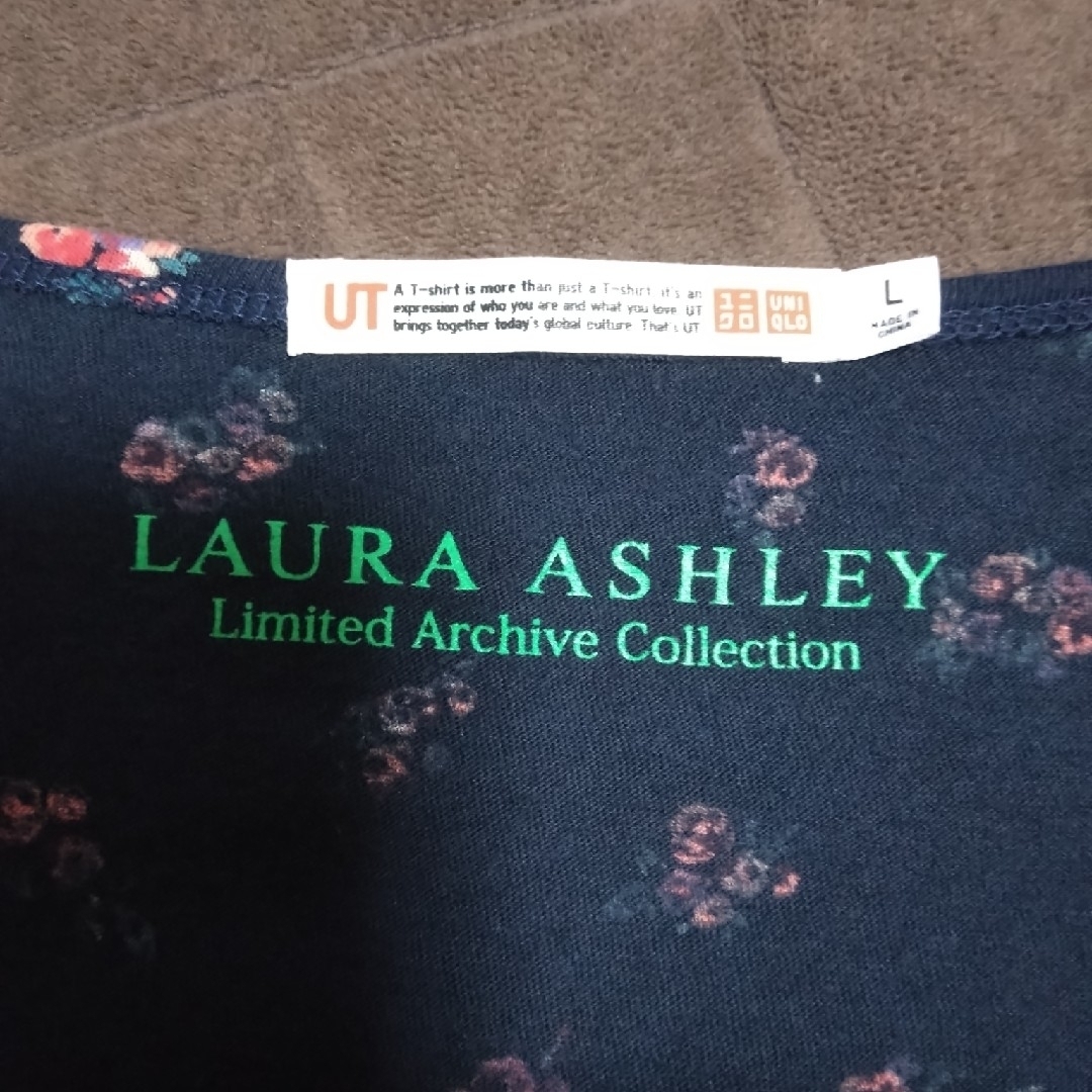 UNIQLO(ユニクロ)のﾕﾆｸﾛ　LAURA ASHLEY　紺　ﾀﾝｸﾄｯﾌﾟ　ワンピース　UNIQLO レディースのワンピース(ひざ丈ワンピース)の商品写真