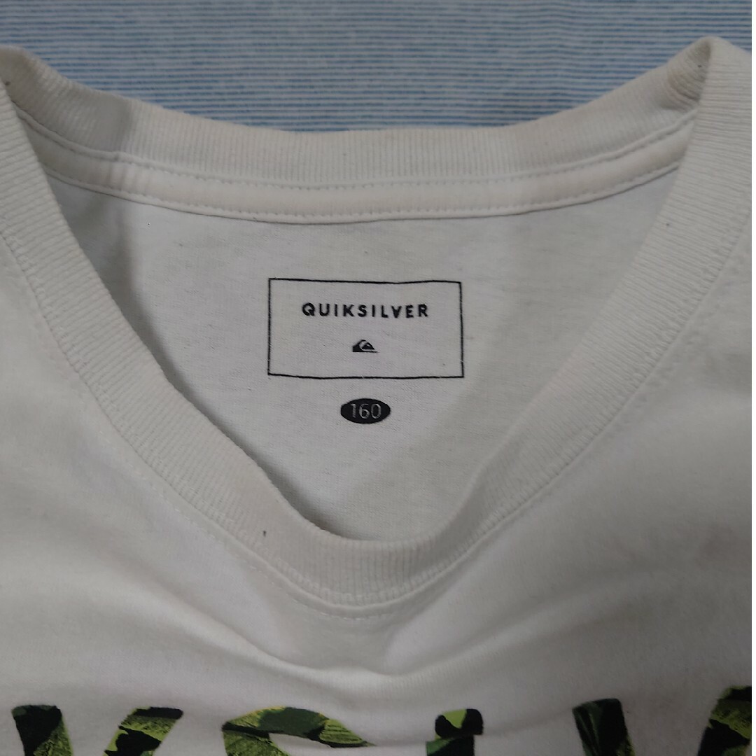 QUIKSILVER(クイックシルバー)のTシャツ キッズ/ベビー/マタニティのキッズ服男の子用(90cm~)(Tシャツ/カットソー)の商品写真