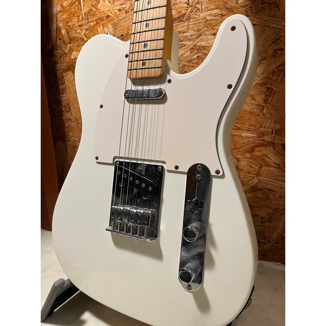 SQUIER(スクワイア)のスクワイヤー　テレキャスター　アフィニティ　アークティックホワイト 楽器のギター(エレキギター)の商品写真