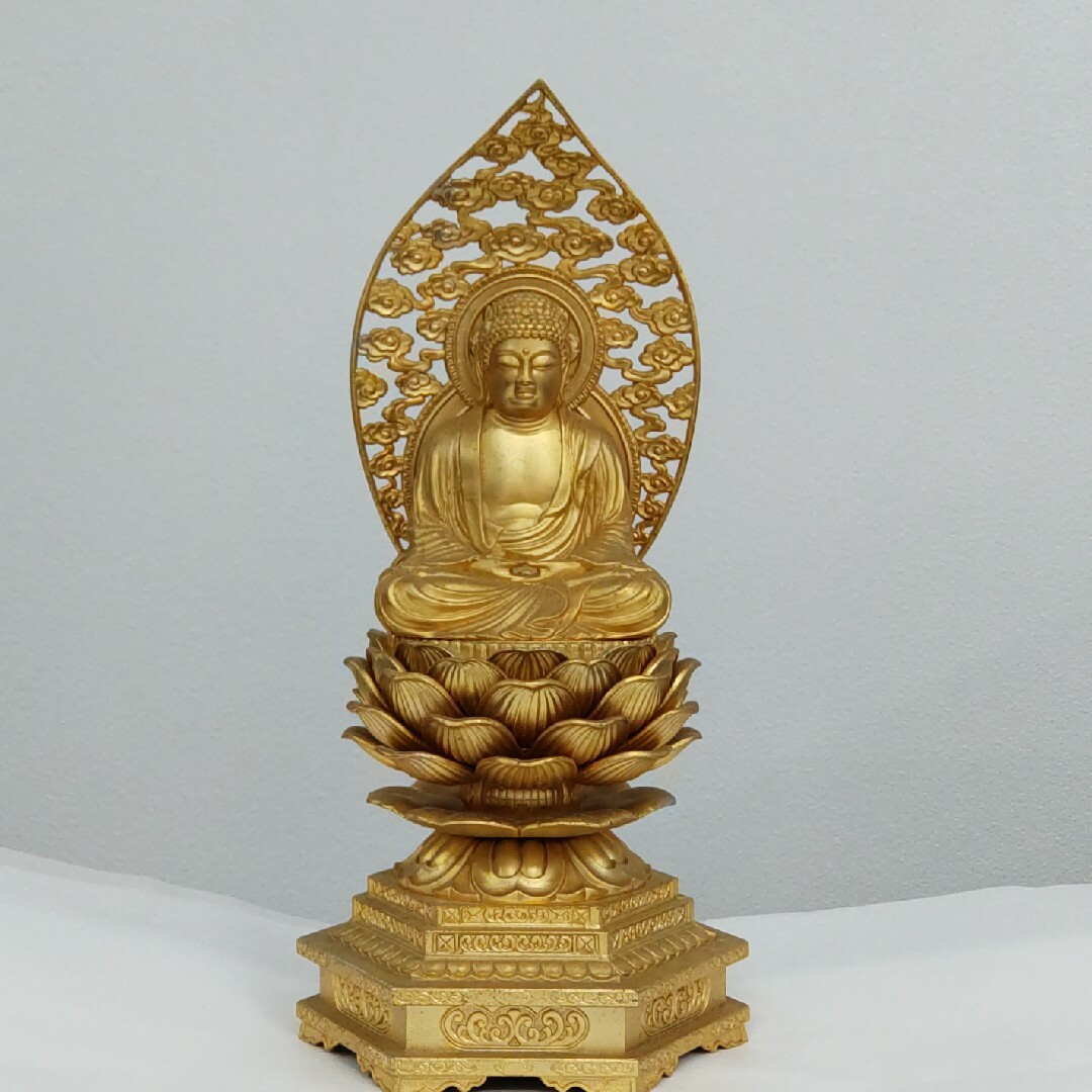 金属製仏像 釈迦如来坐像 お釈迦様のサムネイル