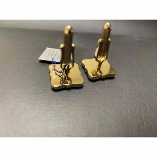 【新品未使用タグ付き】(12) バーバリーカフス