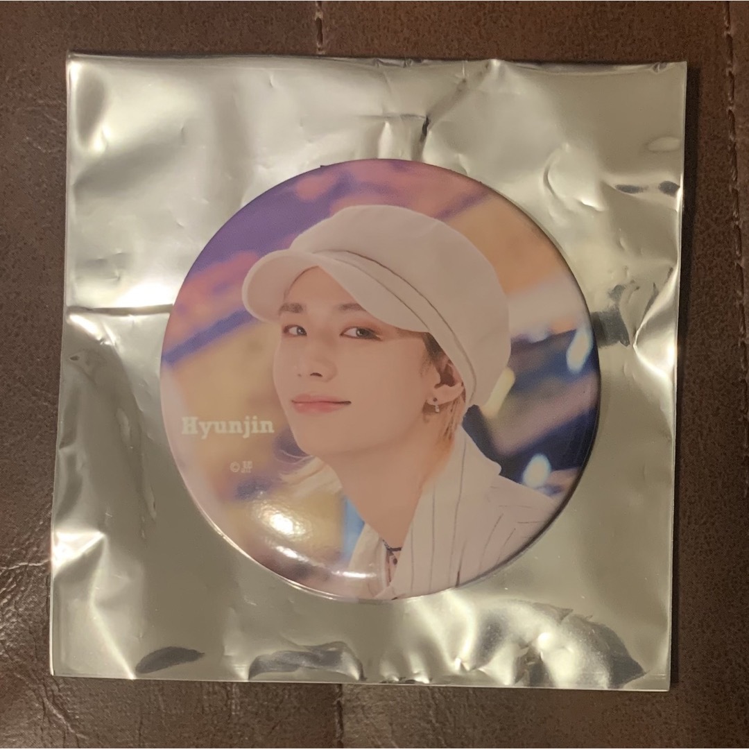 ヒョンジン　straykids アクスタ 缶バッジ まとめ　セット Amazon.co.jp: ヒョンジン スキズ 缶バッジ グッズ セット