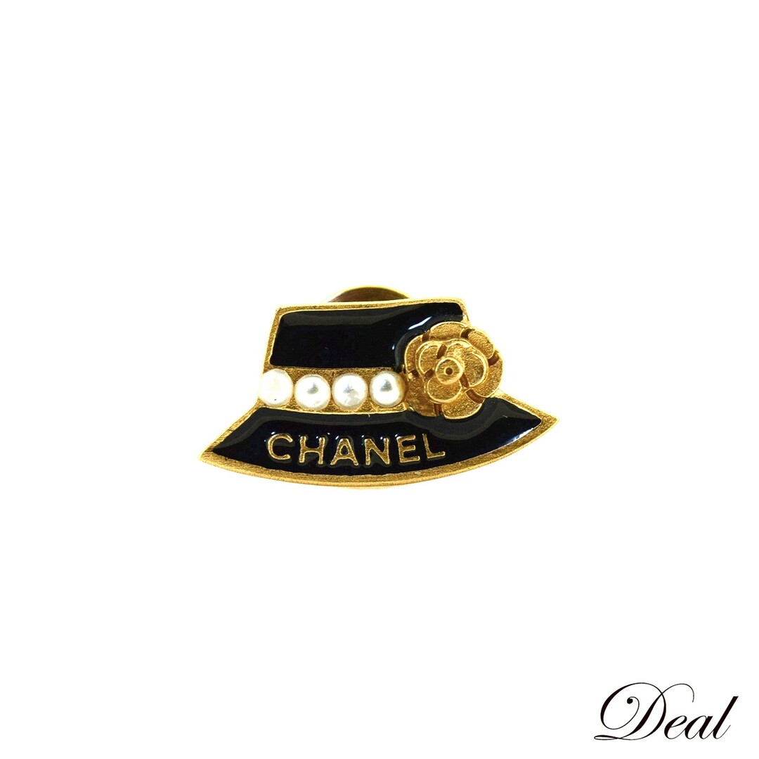 CHANEL(シャネル)のCHANEL シャネル  帽子モチーフ パール ピンブローチ  02A  14054  レディース ブローチ ハンドメイドのアクセサリー(コサージュ/ブローチ)の商品写真