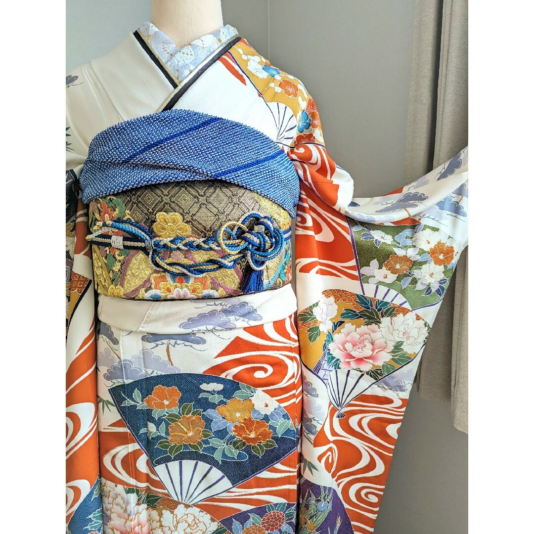 秀品】振袖7点フルセット 身丈164裄69 逸品 扇 草花 金彩 金駒刺繍の