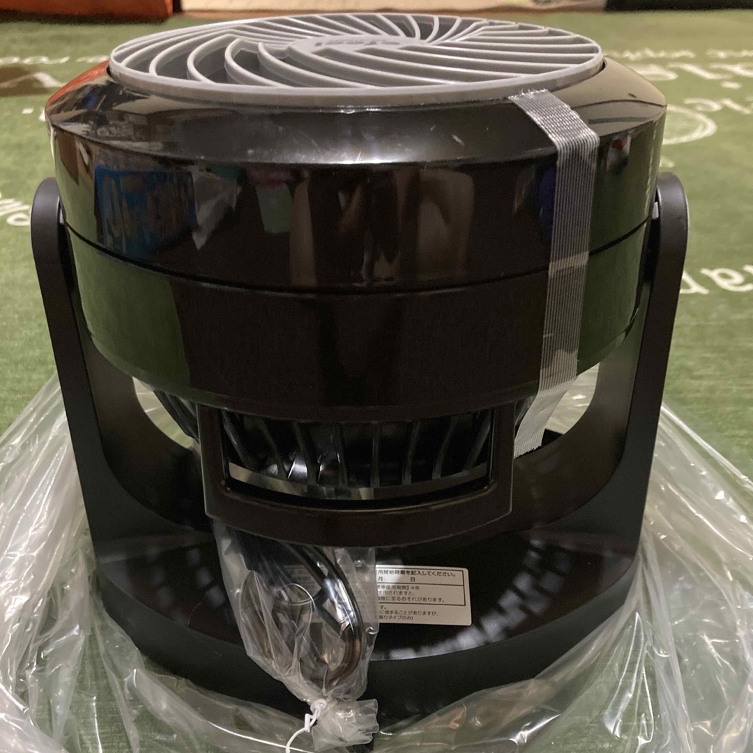 アイリスオーヤマ(アイリスオーヤマ)のアイリスオーヤマ 小型サーキュレーター 固定タイプ ENC-15-B ブラック スマホ/家電/カメラの冷暖房/空調(サーキュレーター)の商品写真