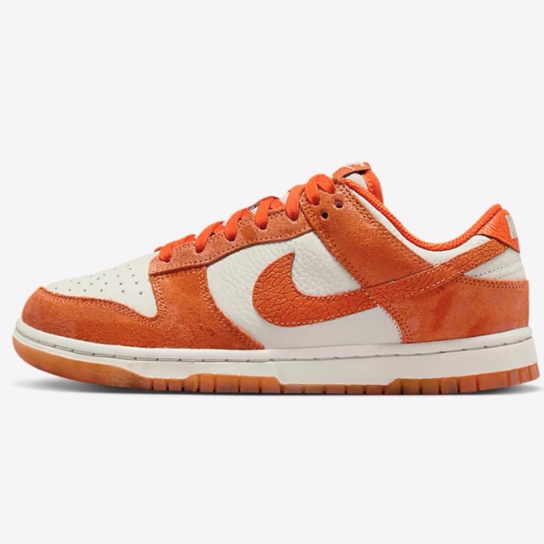 NIKE(ナイキ)のW29.0 Nike WMNS Dunk Low ダンク ロー オレンジ メンズの靴/シューズ(スニーカー)の商品写真