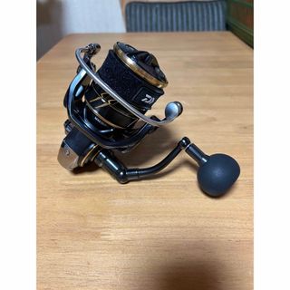 ダイワ(DAIWA)の白カラス様専用　カルディアSW8000H(リール)