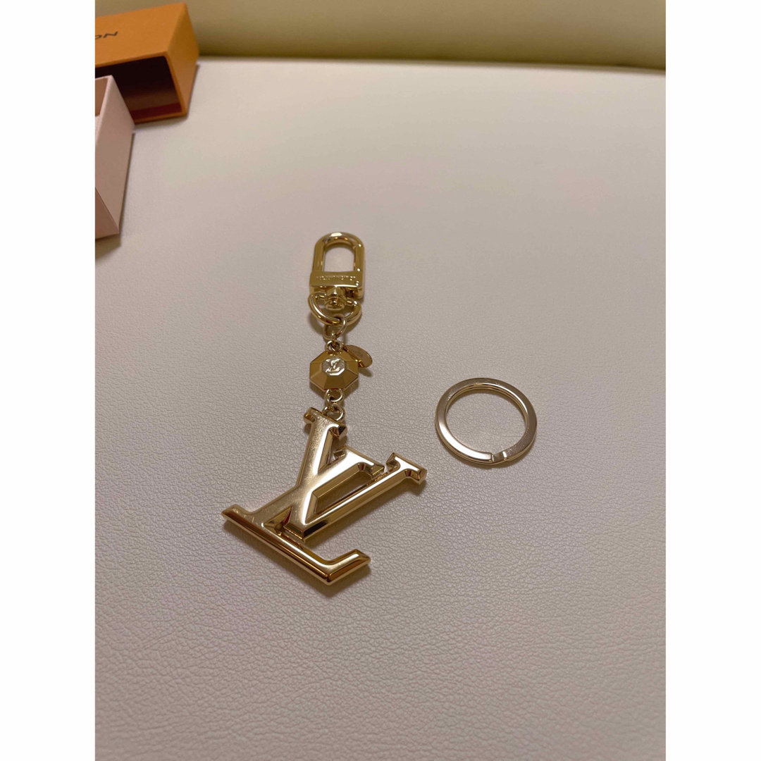 キーホルダー・LV ファセット キーホルダー・LV ファセット