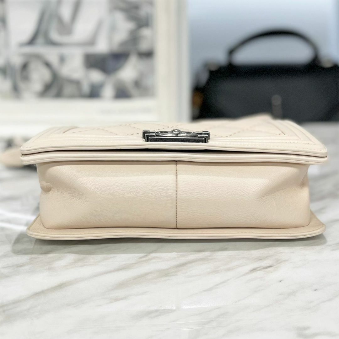 CHANEL - 美品☆ ボーイシャネル ショルダーバッグ ワイルド CHANEL - 美品☆ ボーイシャネル ショルダーバッグ ワイルド