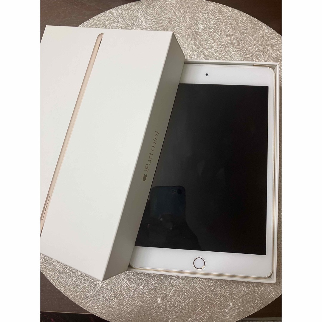 iPad mini4 大容量128GB cellular wifi simフリー