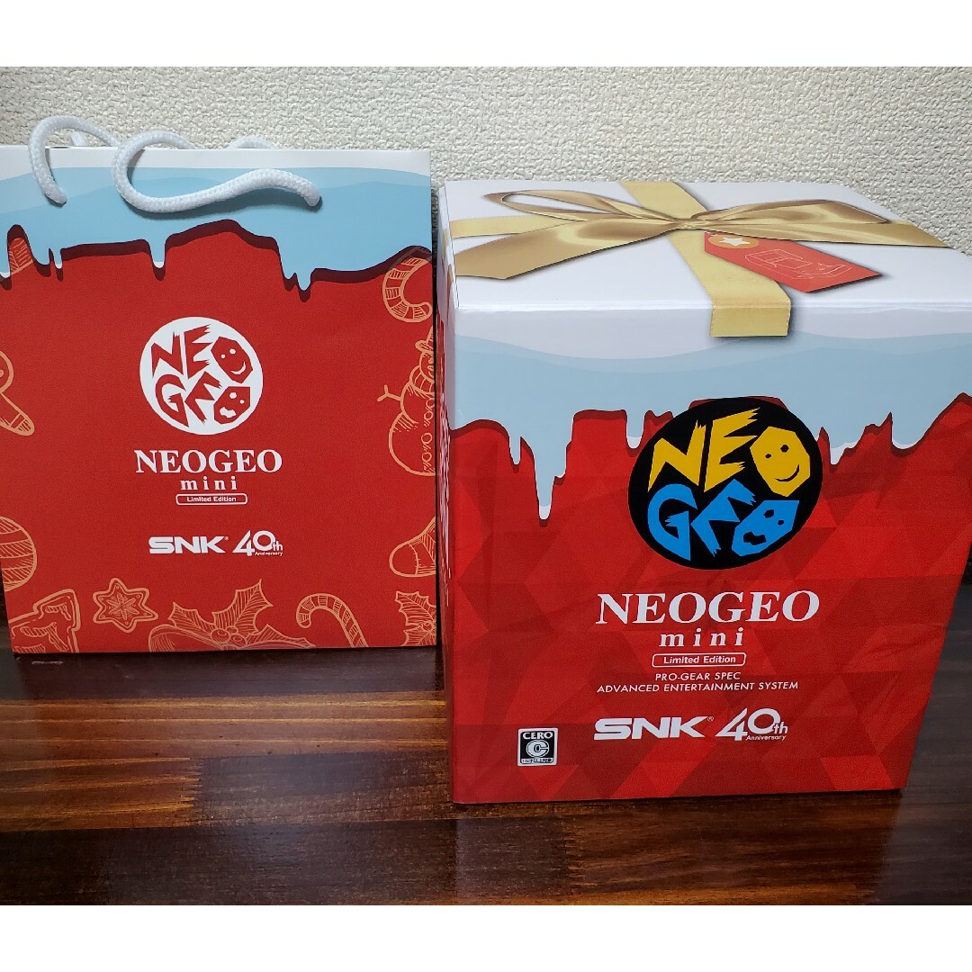 NEOGEO(ネオジオ)の新品未開封　ネオジオミニ　クリスマス　NEOGEO mini エンタメ/ホビーのゲームソフト/ゲーム機本体(その他)の商品写真