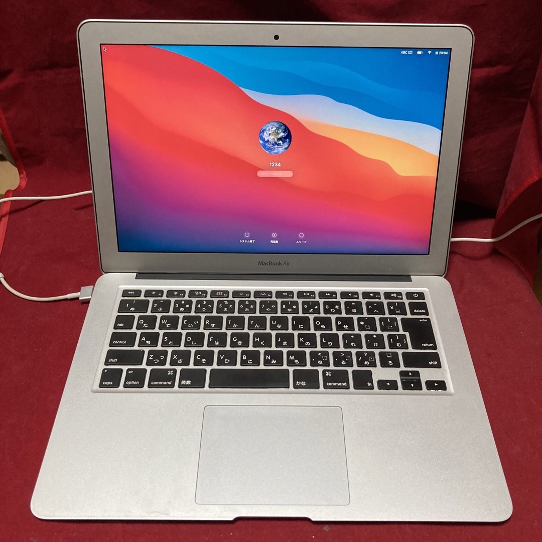 Apple MacBookAir 2013  充放電回数1 回のみ　訳あり
