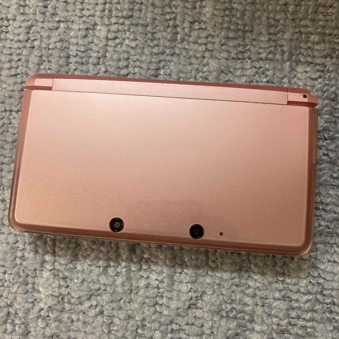 ニンテンドー3DS(ニンテンドー3DS)のNintendo 3DS 本体 ミスティピンク動作品ポケモンバンクのみ挿入済 エンタメ/ホビーのゲームソフト/ゲーム機本体(携帯用ゲーム機本体)の商品写真