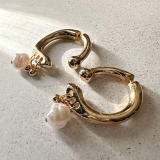 アンスリード(UN3D.)のMurti parts pearl pierce gold No.1022(ピアス)