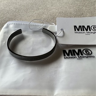 マルタンマルジェラ(Maison Martin Margiela)の3新品 メゾン マルジェラ MM6 ロゴ ブレスレット バングル ダークシルバー(ブレスレット)