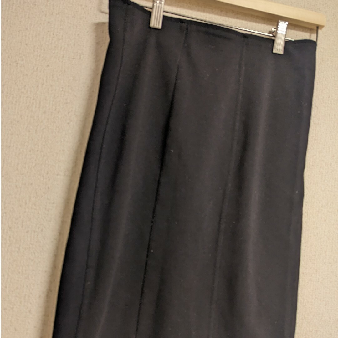 GU(ジーユー)のタイトスカート　黒 レディースのスカート(ひざ丈スカート)の商品写真