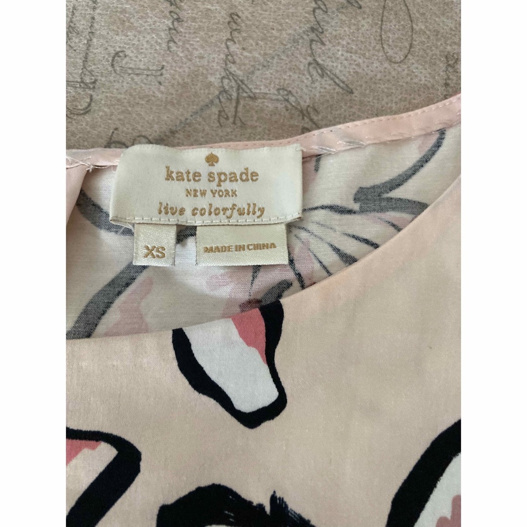 kate spade new york(ケイトスペードニューヨーク)のkate spade ケイトスペード　花柄　ブラウス レディースのトップス(シャツ/ブラウス(半袖/袖なし))の商品写真