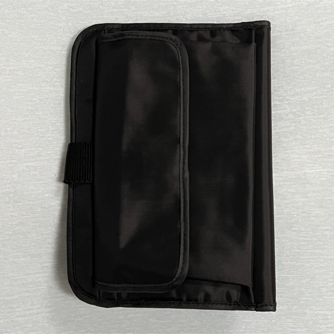 メイクブラシケース　13ポケット　黒 レディースのファッション小物(ポーチ)の商品写真