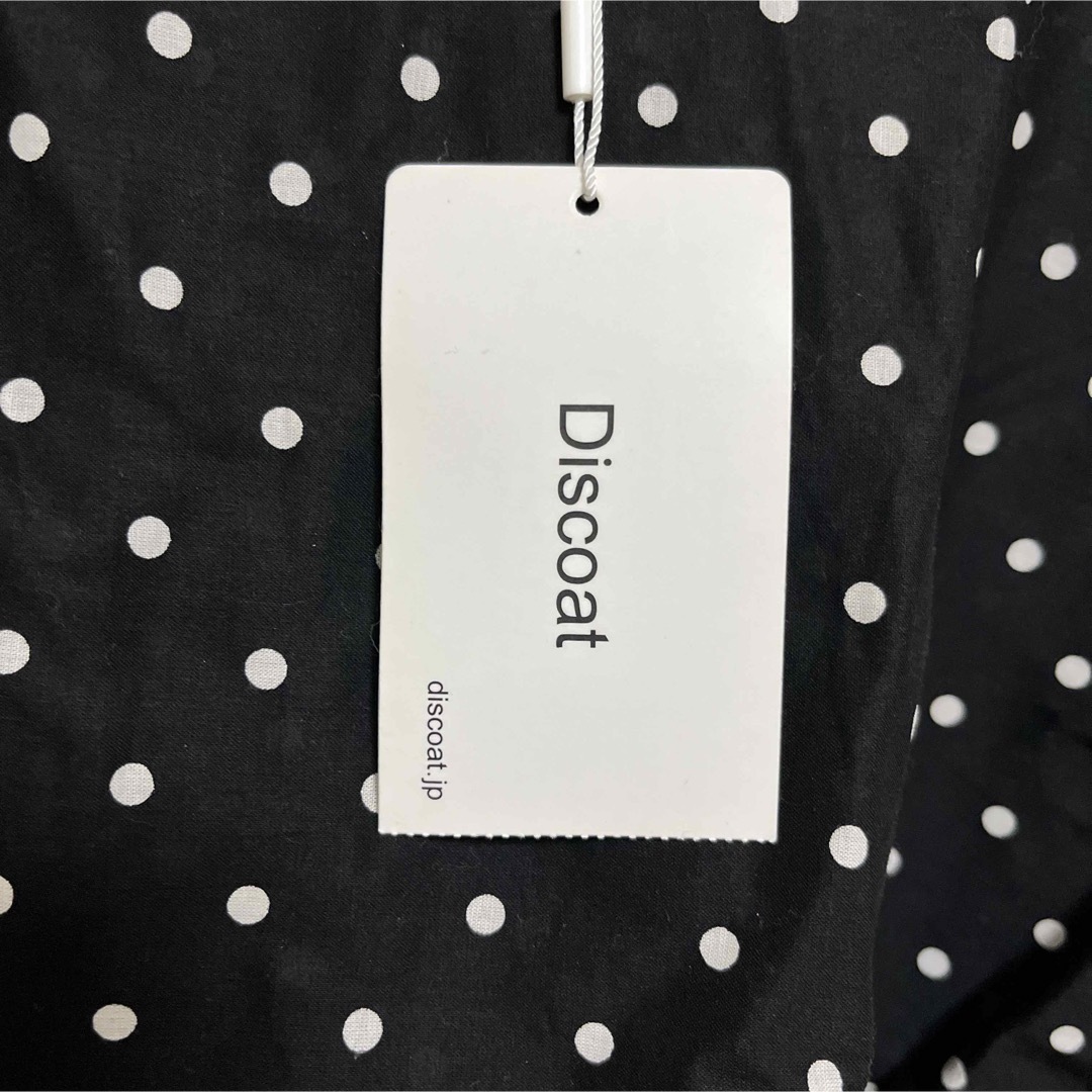Discoat(ディスコート)のディスコート　トップス　ブラウス　ドット柄 レディースのトップス(シャツ/ブラウス(半袖/袖なし))の商品写真