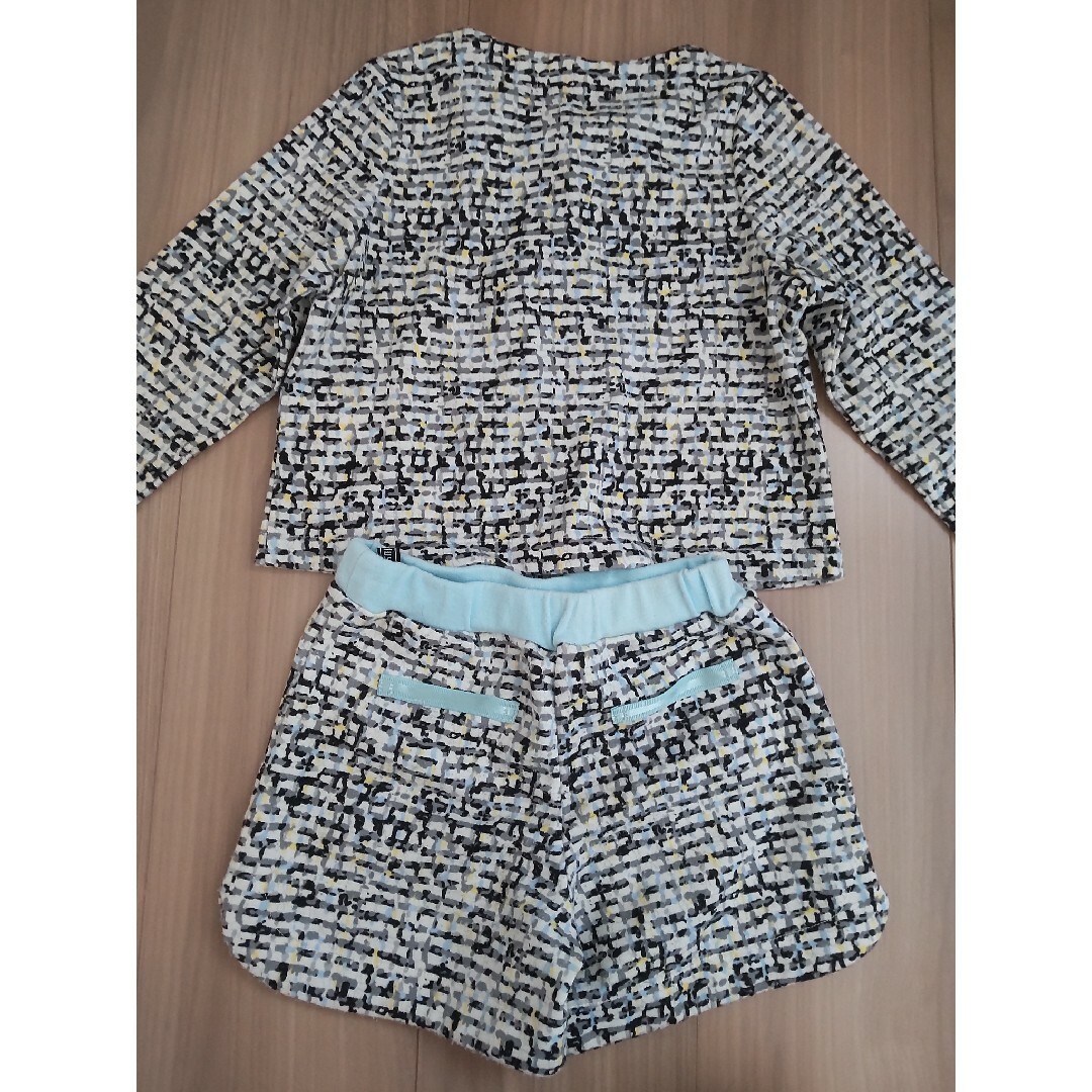 HusHush(ハッシュアッシュ)のHusHush 上下100センチ　キッズ キッズ/ベビー/マタニティのキッズ服女の子用(90cm~)(Tシャツ/カットソー)の商品写真