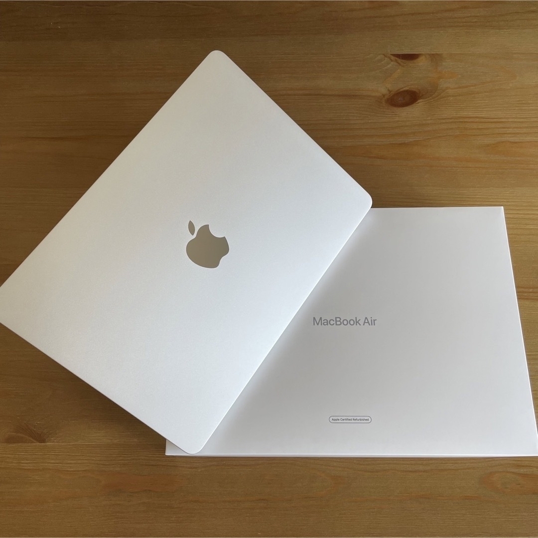 MacBook Air M2 8GB/256GBSSD スターライト