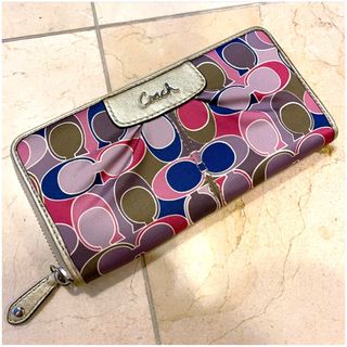 コーチ(COACH)のCOACH 長財布 シグネチャー ラウンドジップ(中古品)(財布)