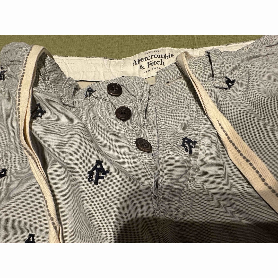 Abercrombie&Fitch(アバクロンビーアンドフィッチ)のアバクロ　ハーフパンツ　美品 メンズのパンツ(ショートパンツ)の商品写真