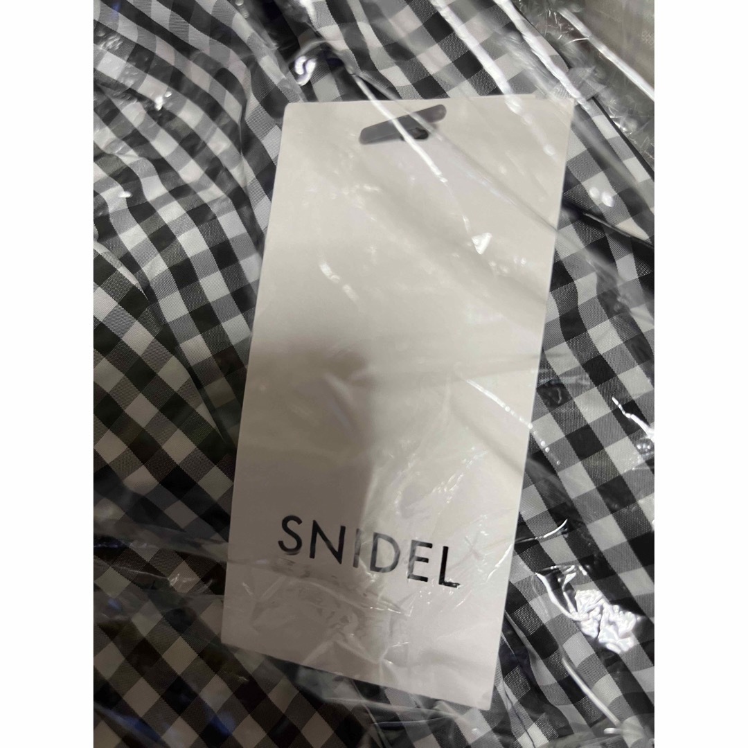 2000円引　新品未使用　snidel ノースリフィッシュテールシャツワンピース