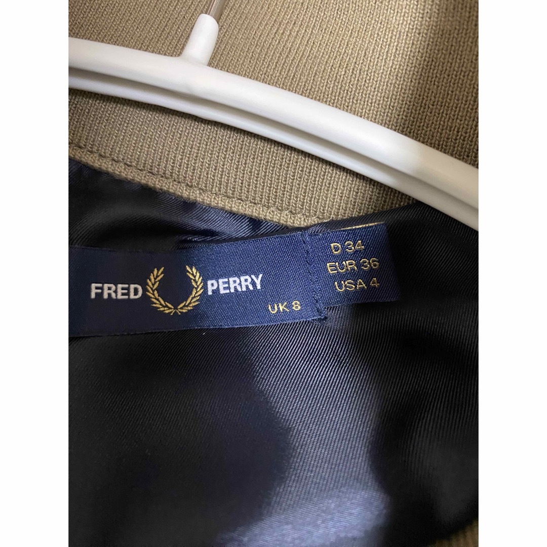 FRED PERRY(フレッドペリー)の【値下げ】フレッドペリー　トレンチコート レディースのジャケット/アウター(トレンチコート)の商品写真