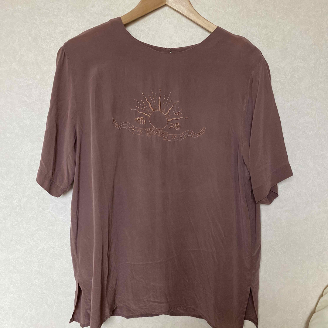 Lochie(ロキエ)の100%シルク　古着　Tシャツ　 レディースのトップス(Tシャツ(半袖/袖なし))の商品写真