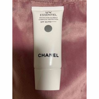 シャネル(CHANEL)のCHANEL UVエサンシエル 日焼け止めジェル　シャネル  (化粧下地)