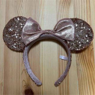 ディズニー(Disney)のミニーマウス　ピンクゴールド　ラメカチューシャ　ディズニー(キャラクターグッズ)