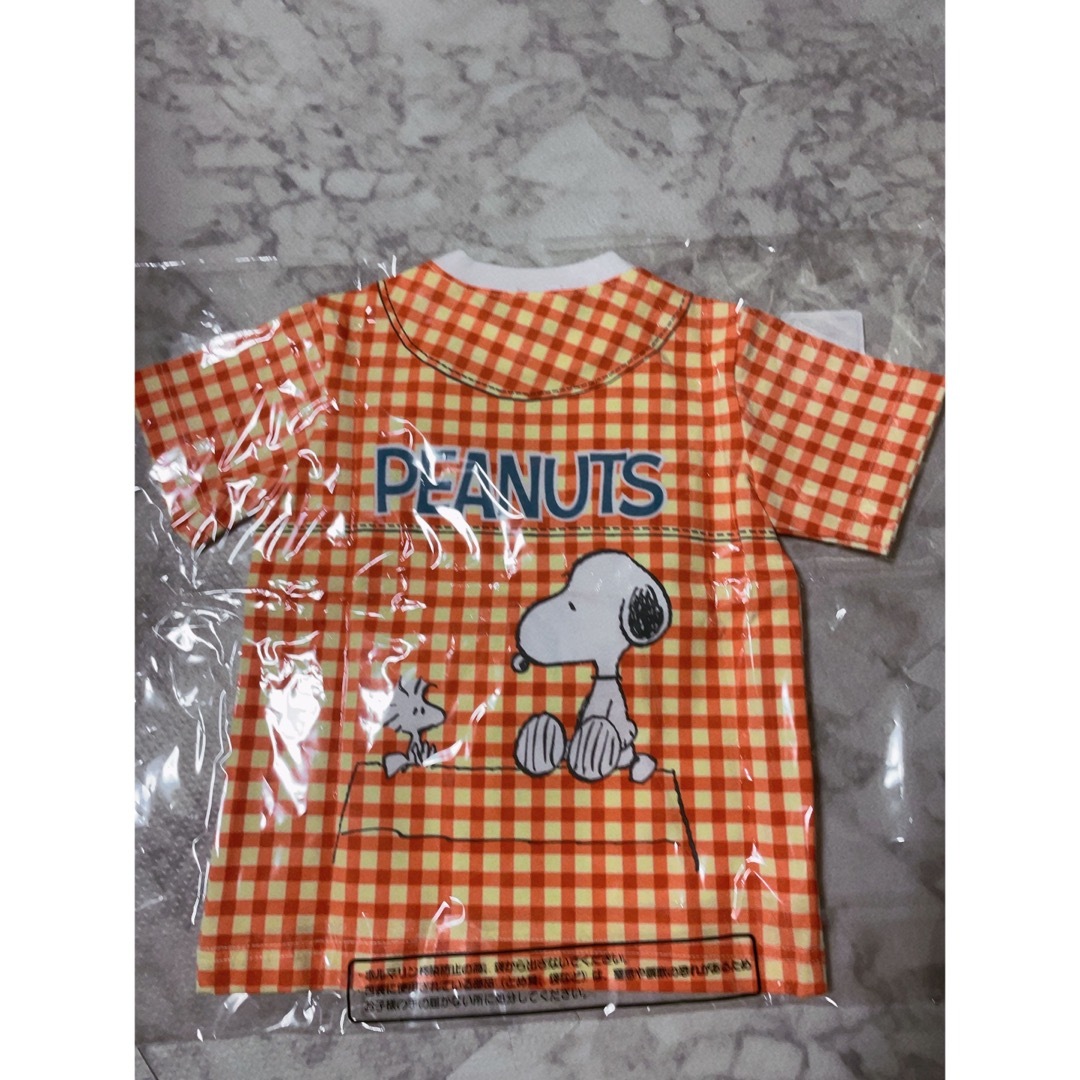 USJ(ユニバーサルスタジオジャパン)の新品　未使用　USJ ユニバ　スヌーピー　SNOOPY チェック　Tシャツ　90 キッズ/ベビー/マタニティのキッズ服女の子用(90cm~)(Tシャツ/カットソー)の商品写真