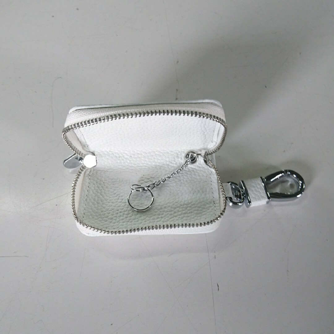 アルファード本皮スマートキーケース白 メンズのファッション小物(キーケース)の商品写真