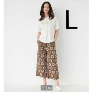 ユニクロ(UNIQLO)のユニクロ　リサラーソンルームセット　L オフホワイト(ルームウェア)