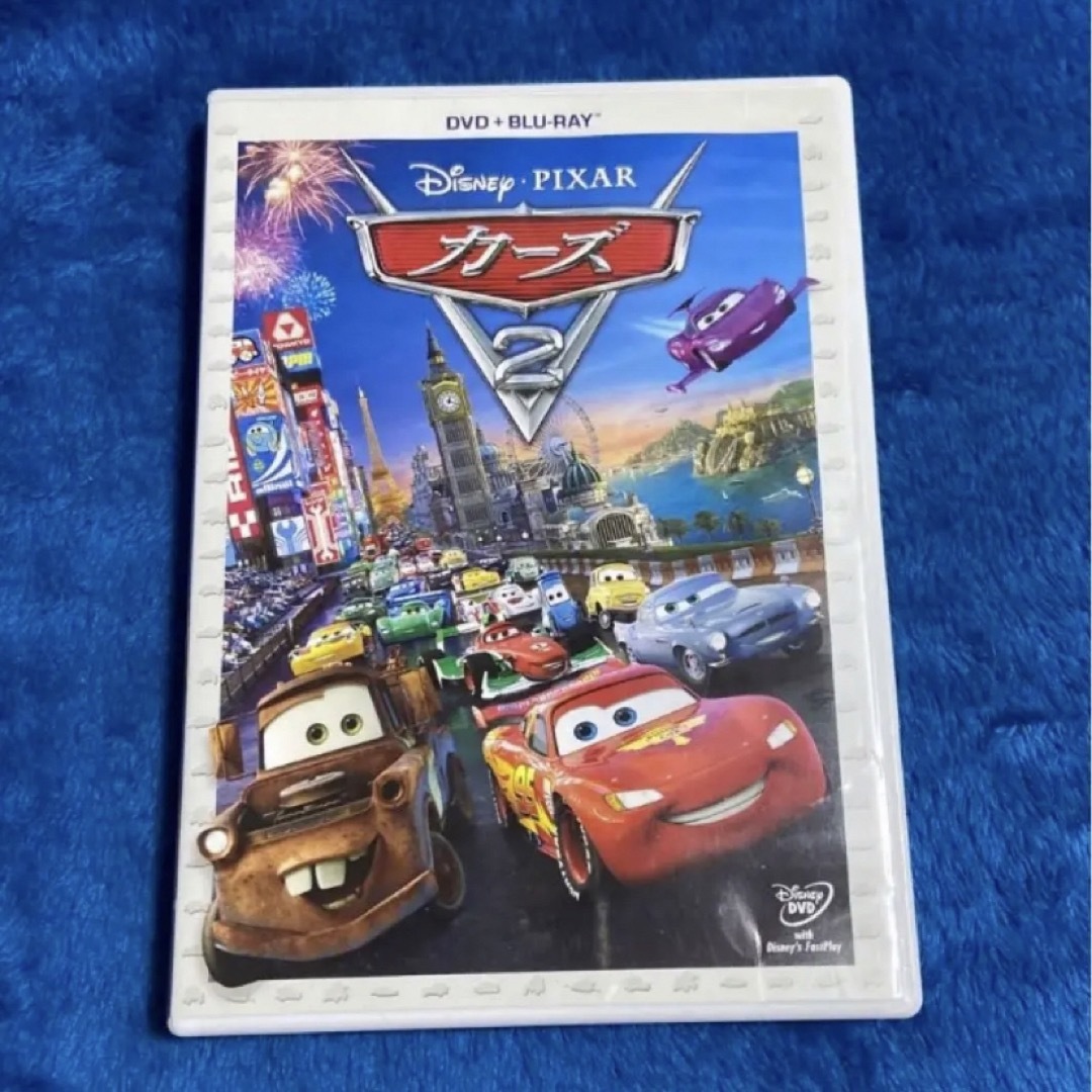 カーズ2DVD❤️の通販 by 賢｜ラクマ