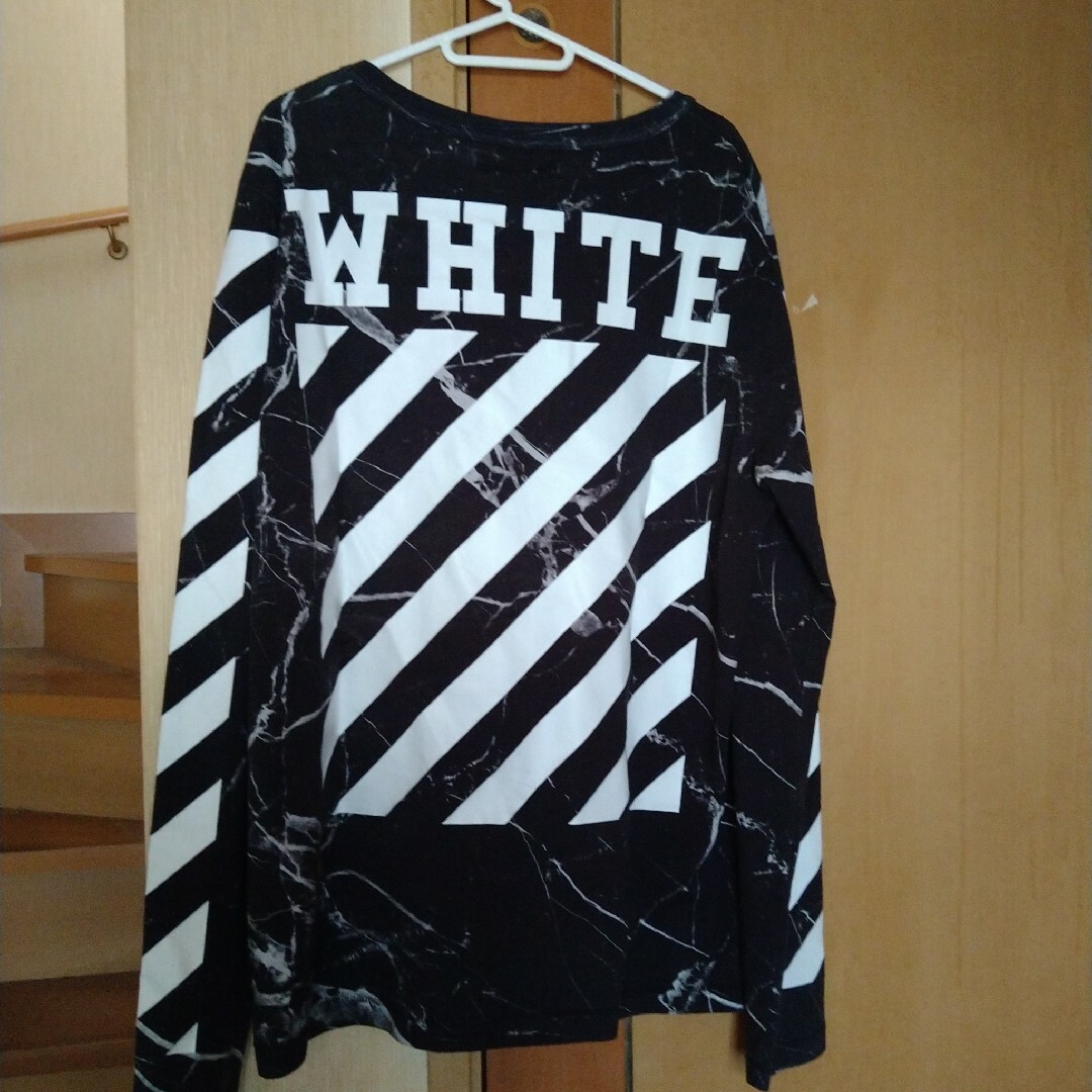 【希少モデル】【OFF-WHITE】【ビッグロゴデザイン】【ロンT】