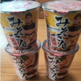 ニッシンショクヒン(日清食品)のみそきん みそきんメシ(麺類)