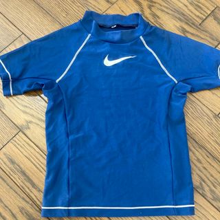 ナイキ(NIKE)のNIKEナイキ！半袖！ラッシュガード！120(水着)