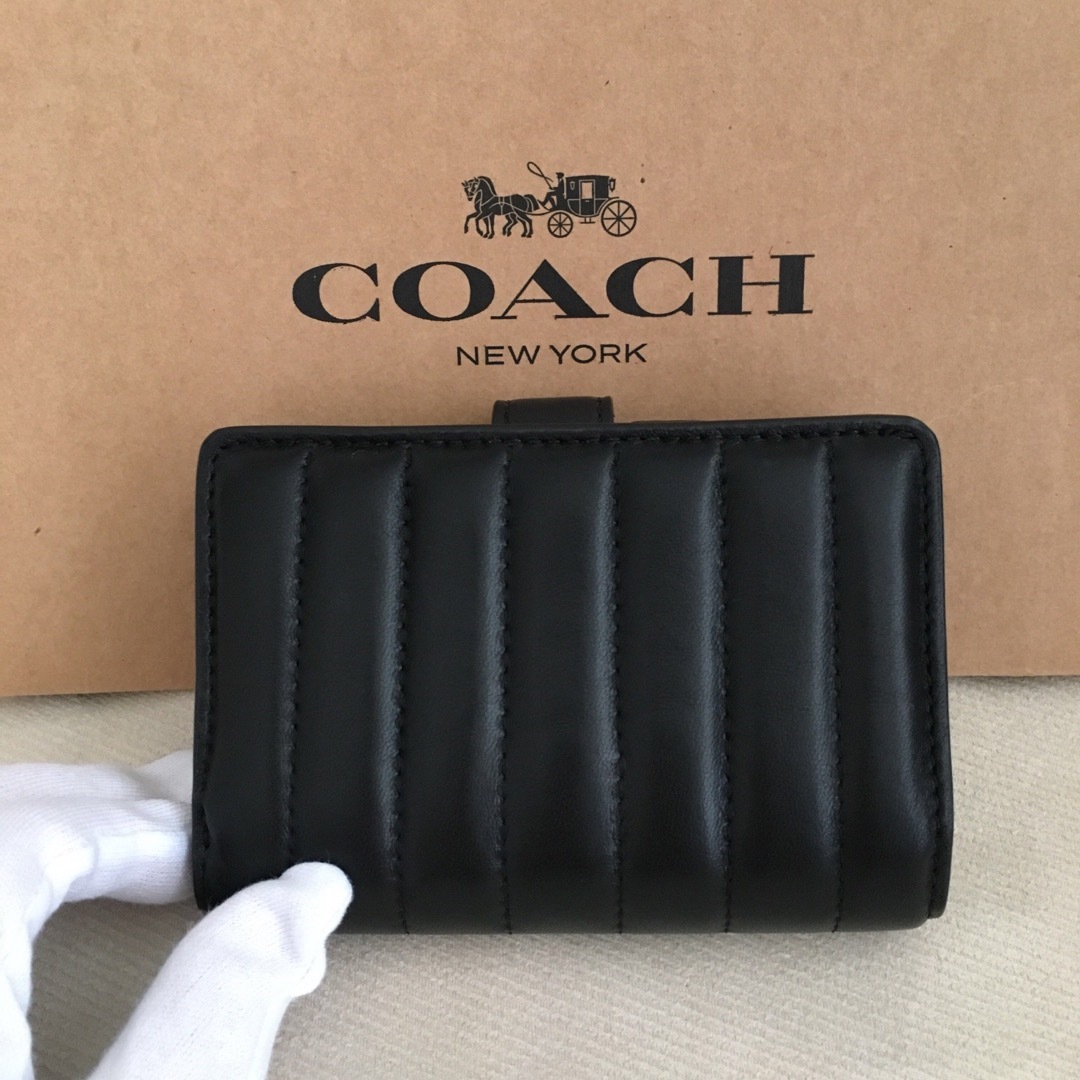 新品 COACH コーチ 定価47,300円 二つ折り財布 キルティング レザー