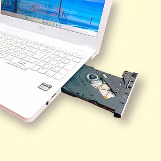 富士通 - 2017年式⭐️SSD⭐️Bluetooth⭐️富士通⭐️白ノート