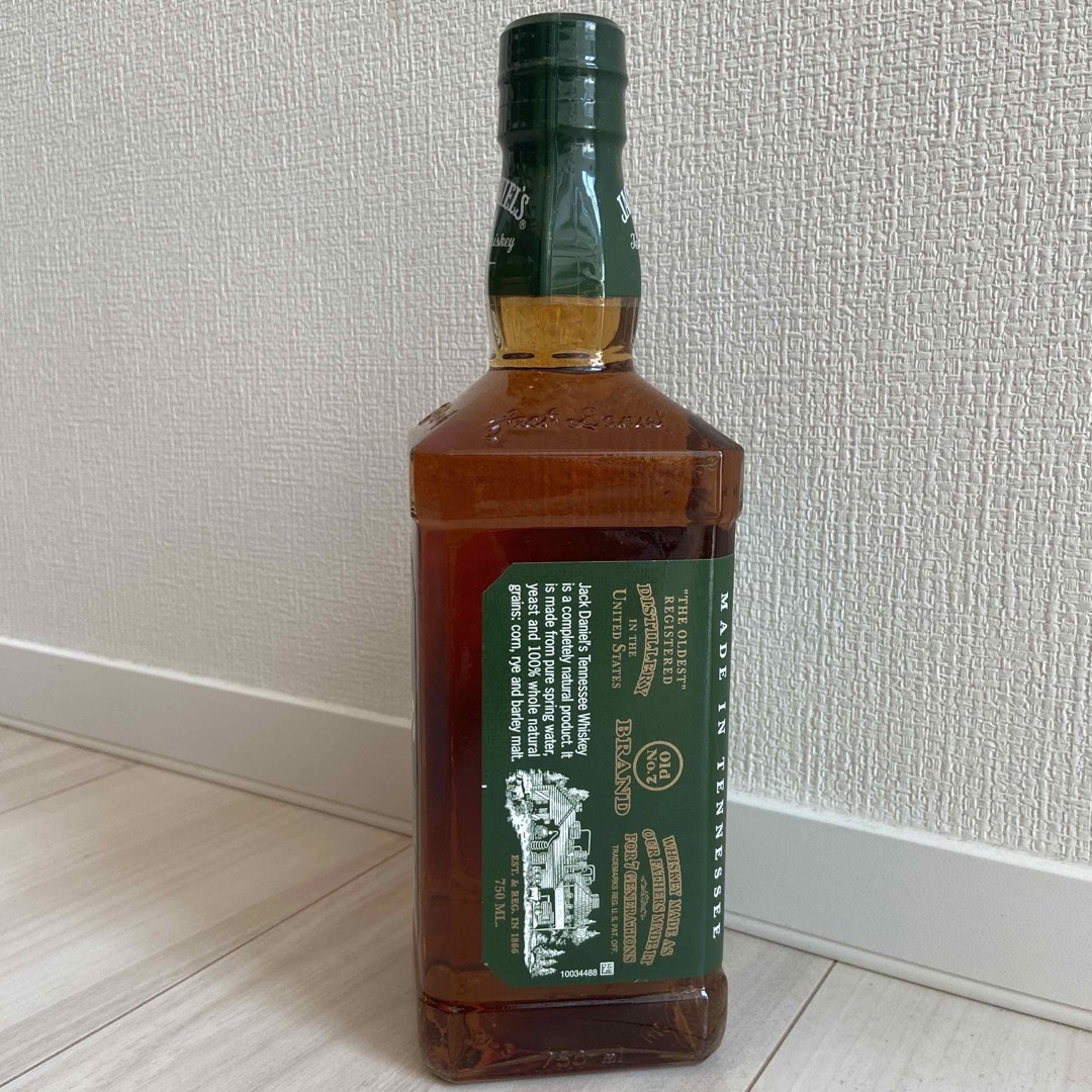 JACK DANIEL'S(ジャックダニエル)のジャックダニエル　JACK DANIEL'S  グリーンラベル 食品/飲料/酒の酒(ウイスキー)の商品写真