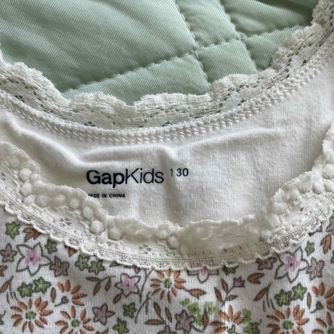 GAP(ギャップ)のgap タンクトップ　130 キッズ/ベビー/マタニティのキッズ服女の子用(90cm~)(Tシャツ/カットソー)の商品写真