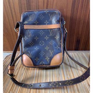 ルイヴィトン(LOUIS VUITTON)のルイ　ヴィトン　ショルダーバッグ(ショルダーバッグ)