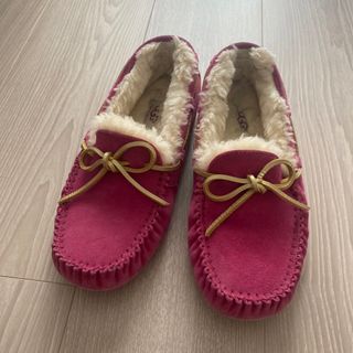 アグ モカシン（ピンク/桃色系）の通販 300点以上 | UGGを買うならラクマ