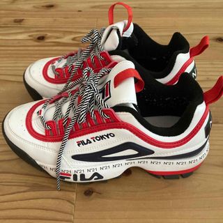 ヌメロヴェントゥーノ(N°21)のN°21ヌメロ　FILA 限定商品 スニーカー(スニーカー)