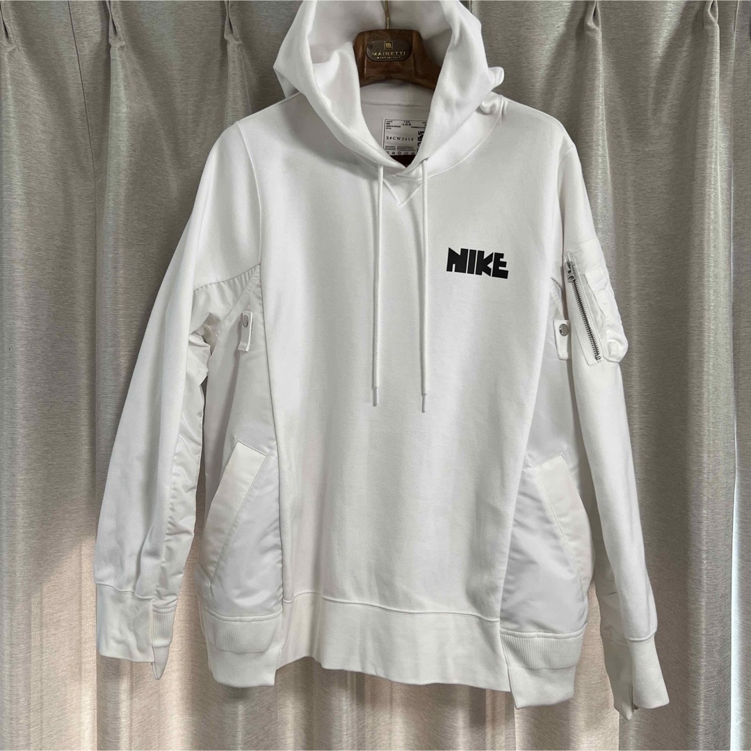 NIKE × sacai プルオーバー フーディー パーカー 白　Ｌ　極美品