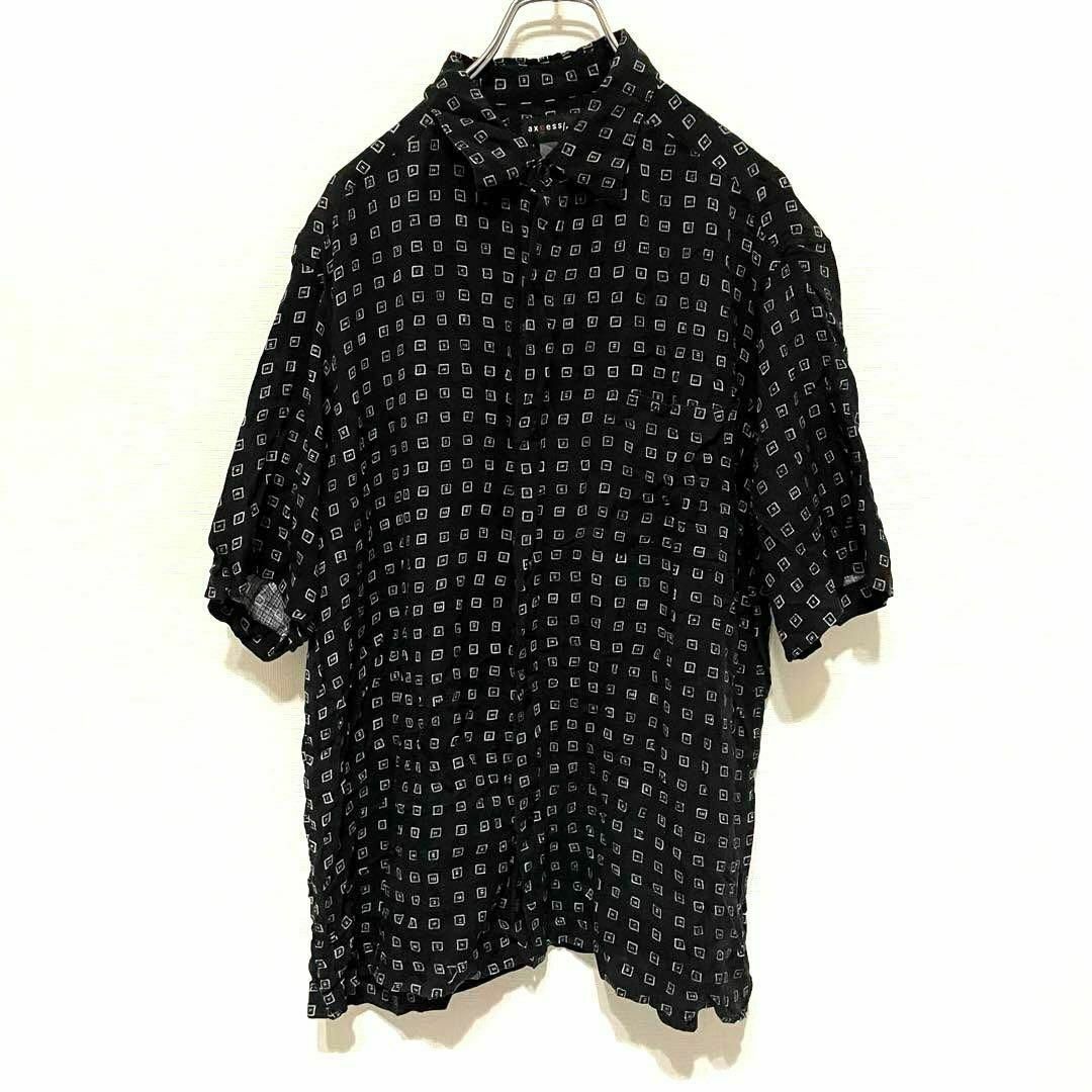 K232 半袖 シャツ オープンカラー 黒 総柄 シルク100% Lサイズ メンズのトップス(シャツ)の商品写真